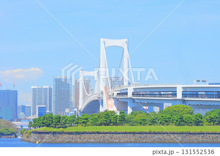 東京都港区、レインボーブリッジの風景 131552536