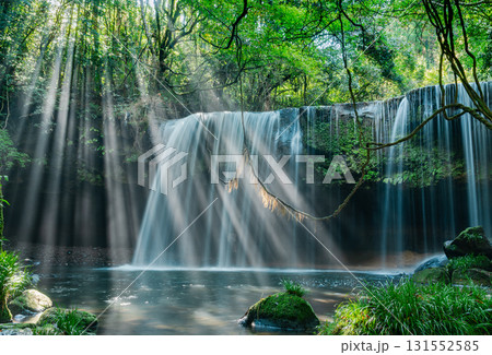 鍋ケ滝と光芒 131552585