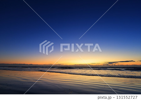 九十九里浜から見た朝焼け 九十九里浜から見た朝焼け 131552727