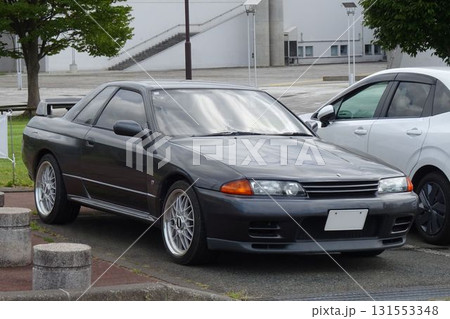 自動車イメージ　日産R32スカイラインGT-Rのフロントマスク 131553348