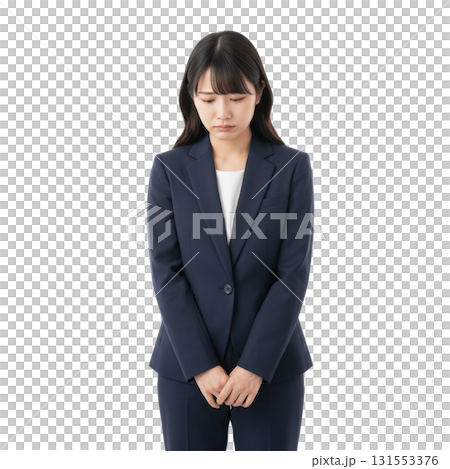 Businesswoman bowing her head 131553376