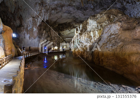 日本三大鍾乳洞　山口県美祢市　秋芳洞 131555376