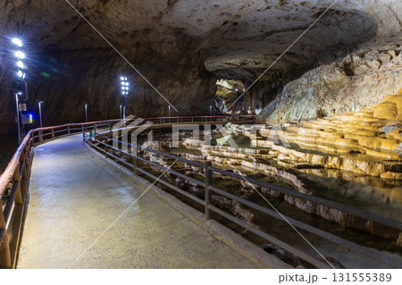 日本三大鍾乳洞 山口県美祢市 秋芳洞 百枚皿 日本三大鍾乳洞 山口県美祢市 秋芳洞 百枚皿 131555389