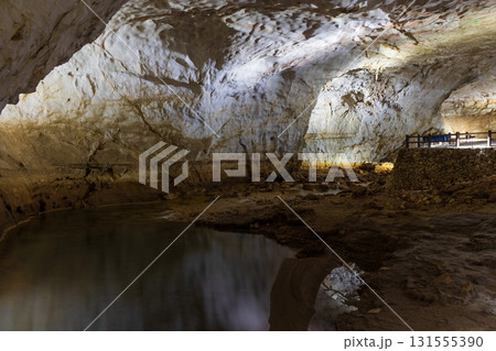 日本三大鍾乳洞 山口県美祢市 秋芳洞 日本三大鍾乳洞 山口県美祢市 秋芳洞 131555390