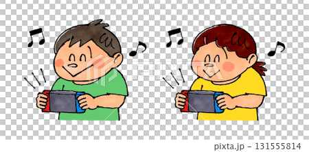 ゲームをする子供 ゲームをする子供 131555814