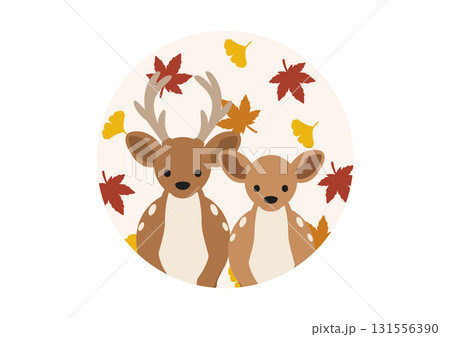 紅葉とイチョウに囲まれたかわいい鹿のベクターイラスト素材 131556390