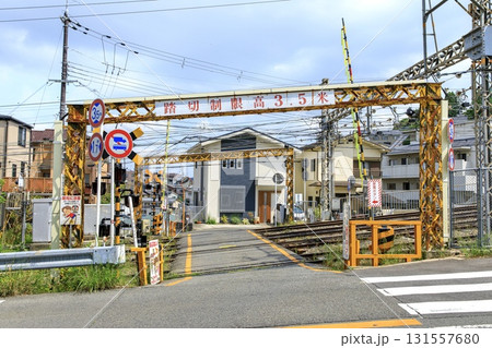 生駒ケーブル、日本で唯一車で渡れる鳥居前第三号踏切 生駒ケーブル、日本で唯一車で渡れる鳥居前第三号踏切 131557680