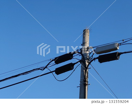 光クロージャとメタル回線接続端子函 光クロージャとメタル回線接続端子函 131559204