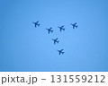 青空を飛行するブルーインパルス 131559212