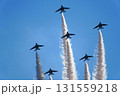 青空を飛行するブルーインパルス 131559218