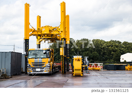大型トラック 131561125