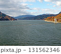 紅葉を迎えた七ヶ宿湖 131562346