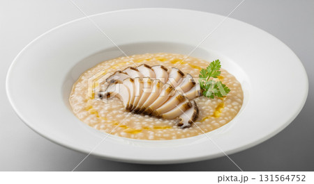 Abalone Porridge with Thin Abalone Slices and Cilantro 131564752