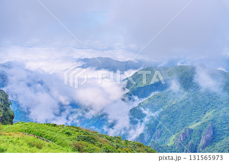 山脈 山岳 ヒルズ 131565973