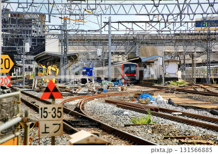高架化に向け姿を変える… 新旧の下り線『春日部駅』3・4番線ホーム 131566885