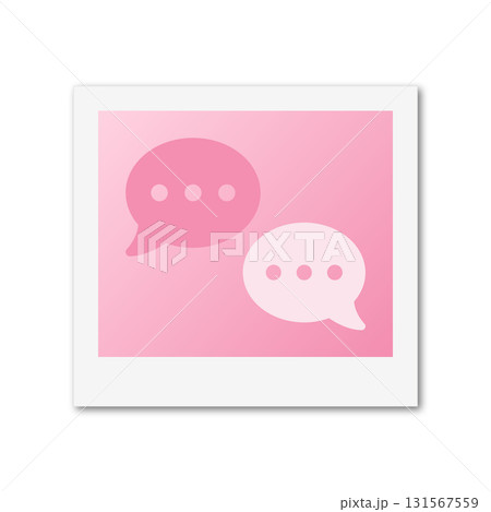 会話やメッセージを示す吹き出し付きポラロイド枠 会話やメッセージを示す吹き出し付きポラロイド枠 131567559