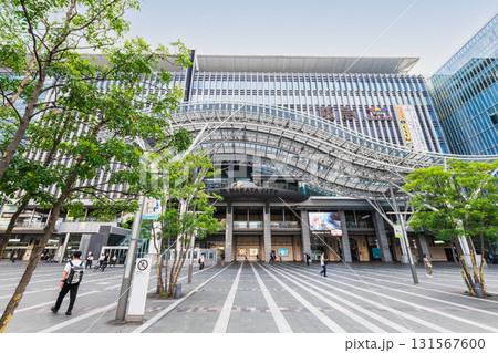 福岡 博多駅博多口 朝景 福岡 博多駅博多口 朝景 131567600