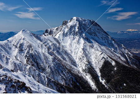 八ヶ岳連峰・赤岳地蔵尾根から見る阿弥陀岳と御嶽 131568021