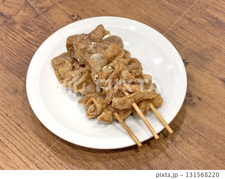 鶏皮串 鶏皮串焼き とりかわ串 焼き鳥 鶏皮串 鶏皮串焼き とりかわ串 焼き鳥 131568220