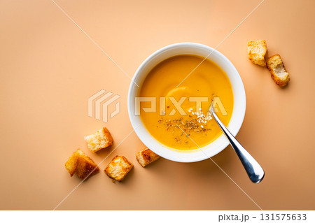 Vegetable vegetarian cream soup 131575633