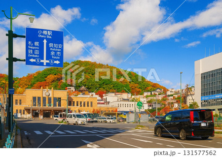 小樽駅と青空　秋 131577562