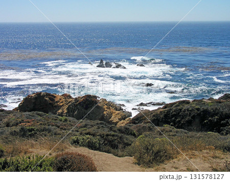 アメリカ　カリフォルニア州　ビッグサー　太平洋岸の絶景 131578127