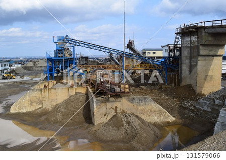 砕石工場 建設資材の生産現場 砕石工場 建設資材の生産現場 131579066