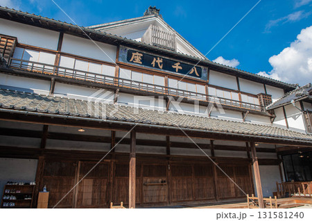 山鹿の歴史的な芝居小屋「八千代座」の外観 131581240