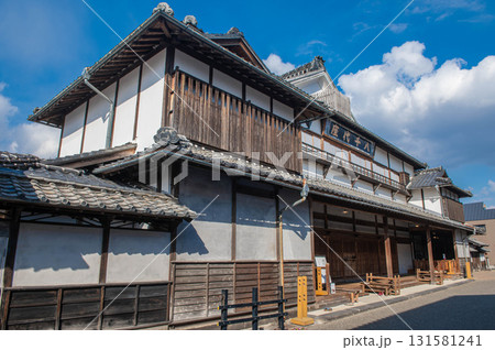 山鹿の歴史的な芝居小屋「八千代座」の外観 131581241