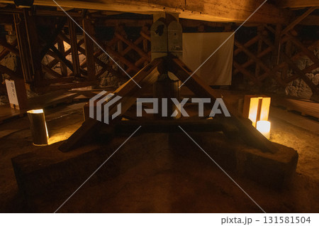 山鹿の芝居小屋「八千代座」の奈落廻り舞台 131581504