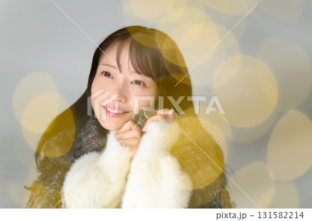 女性　キラキラ　冬 131582214