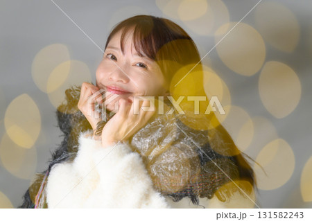 女性　キラキラ　冬 131582243