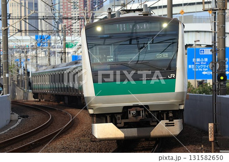 【JR東日本】E233系7000番台（りんかい線：東雲駅） 131582650