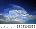 空に浮かぶ雲を見ていると何かに見えてくる 131584355