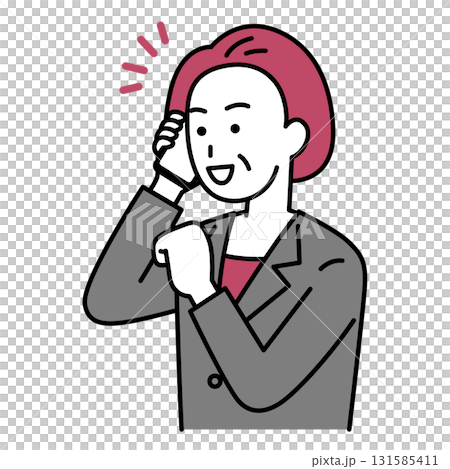 スマートフォンでの通話で喜ぶ中年のスーツの女性 スマートフォンでの通話で喜ぶ中年のスーツの女性 131585411