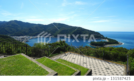 出逢い岬から見下ろす戸田漁港 131587425