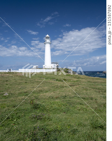 秋晴れの尻屋埼灯台 青森県東通村 9月末 秋晴れの尻屋埼灯台 青森県東通村 9月末 131587892