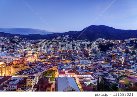 メキシコ・グアナファトの夜景 メキシコ・グアナファトの夜景 131588021