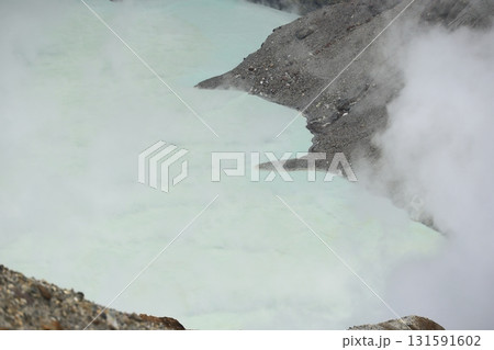 阿蘇山 オプタテシケ山 火山湖 131591602