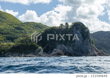 下北半島　佐井港から仏ヶ浦にむかう観光船からの風景　青森県佐井村 131594649