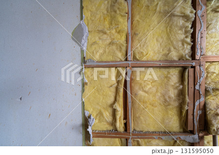 解体時のグラスウール 131595050
