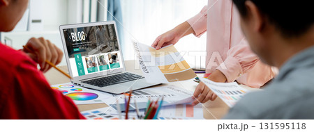 blogging concept, web blog Social Media Information network brisk 131595118