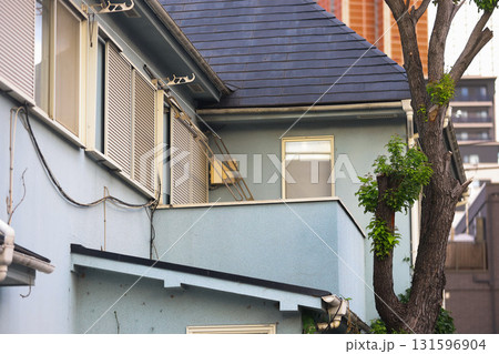 【建築】空き家と更地 【建築】空き家と更地 131596904