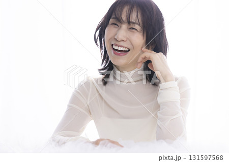 爽やかなミドル女性 131597568