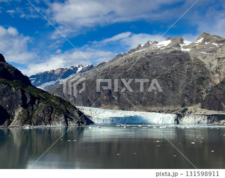 マージェリー氷河、グレイシャーベイ国立公園、世界遺産、2025年8月下旬撮影 マージェリー氷河、グレイシャーベイ国立公園、世界遺産、2025年8月下旬撮影 131598911