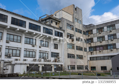 日本の鳥取県米子市の皆生温泉の古くてとても美しい建物 日本の鳥取県米子市の皆生温泉の古くてとても美しい建物 131598955