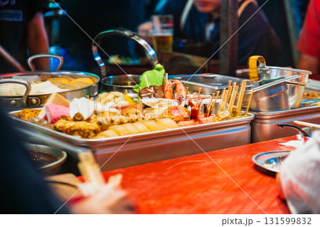 夜の博多　中洲の屋台グルメ 131599832