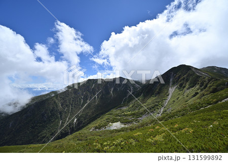 木曽駒ヶ岳登山、中央アルプス、長野県 131599892