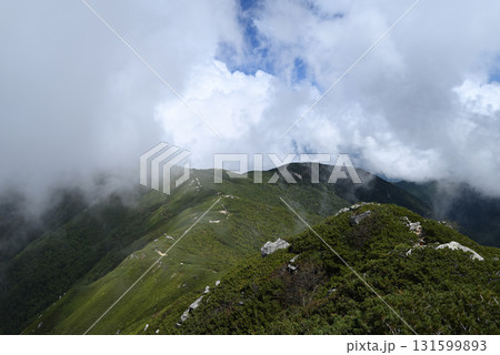 木曽駒ヶ岳登山、中央アルプス、長野県 131599893