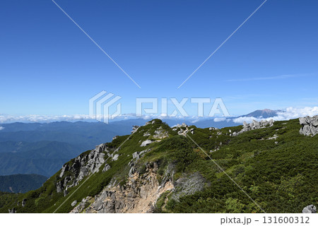 木曽駒ヶ岳登山、中央アルプス、長野県 131600312